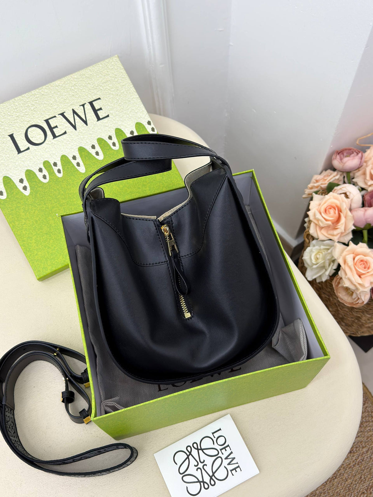 Loewe black #679