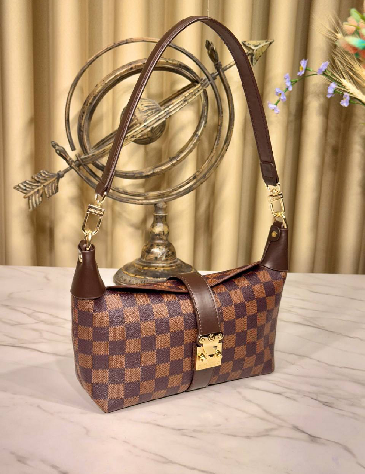 Louis Vuitton #77