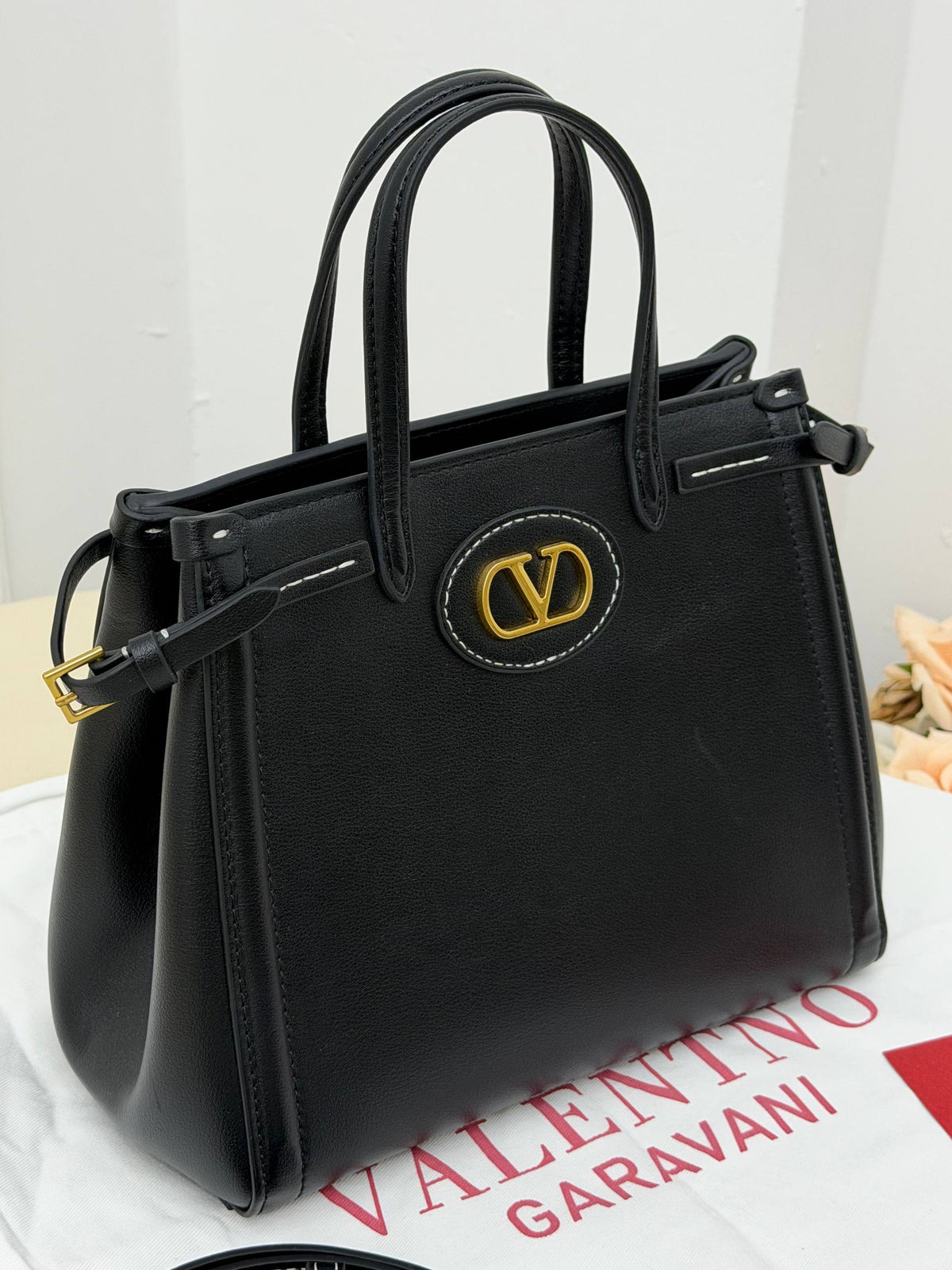 Valentino #678