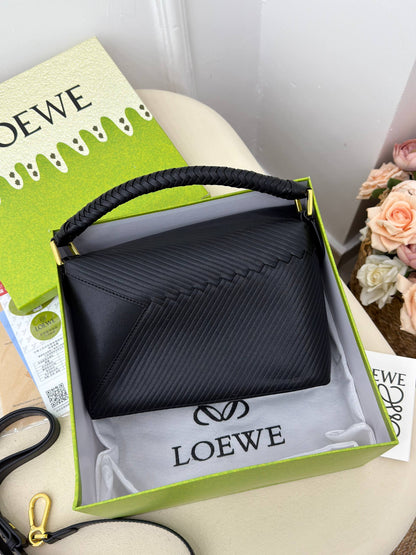 Loewe new black